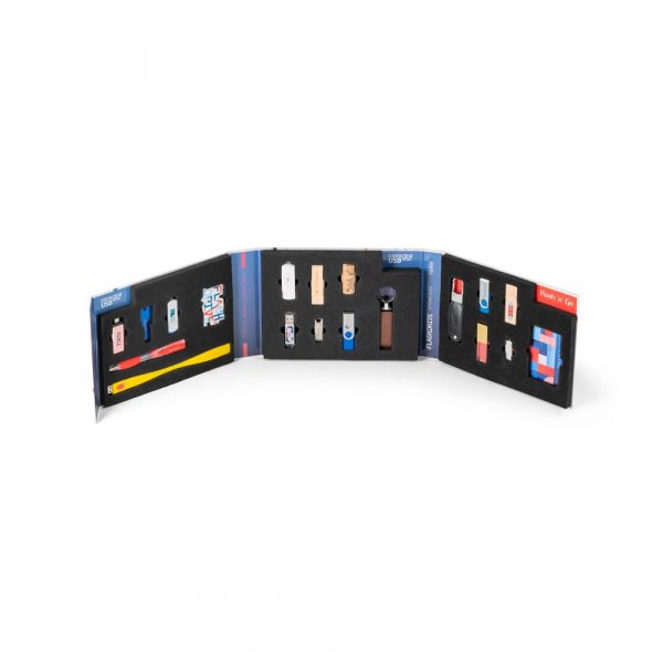 FLASH DRIVE SHOWCASE. Flash Drive Showcase - Image 3